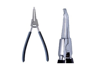 M4745 / 3 - Pliers for retaining rings on the wrists